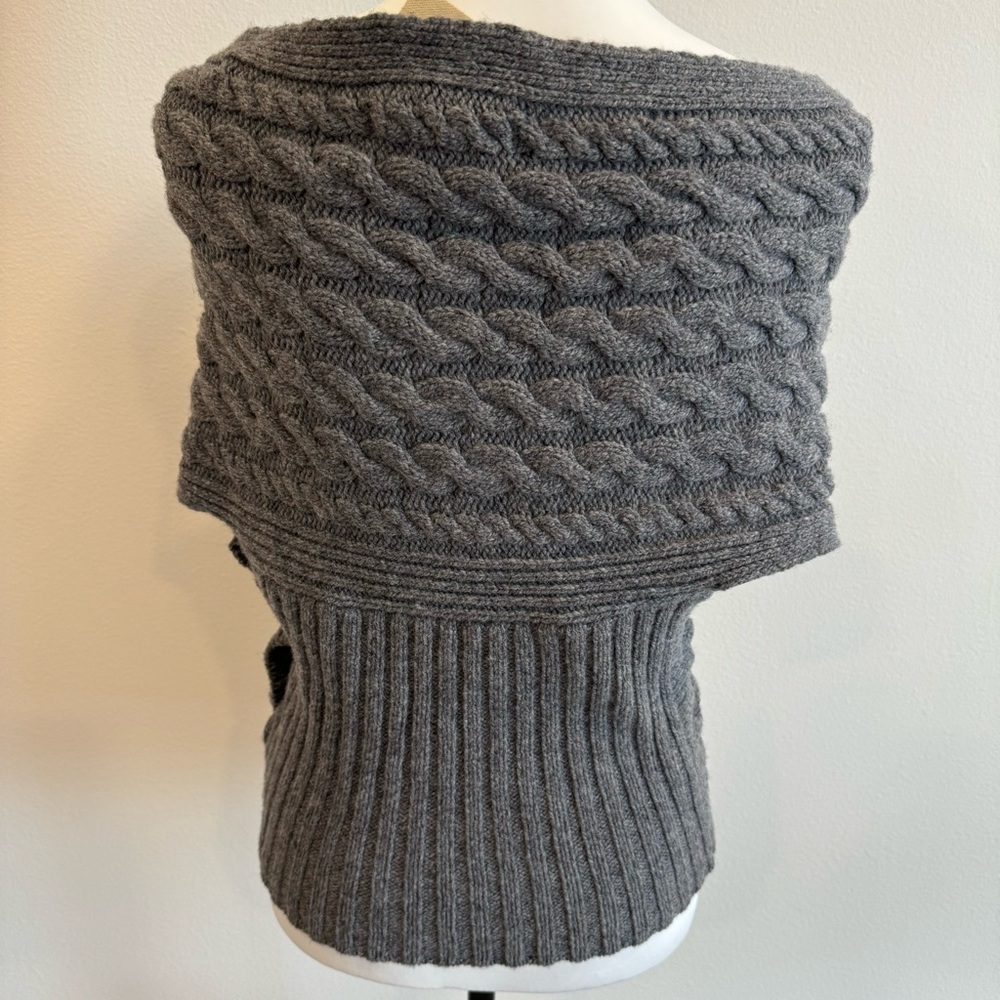 NWT Fisherman Out of Ireland Crossover Wrap - Grey - Picture 3 of 8